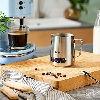 Sage - The Temp Control Milk Jug